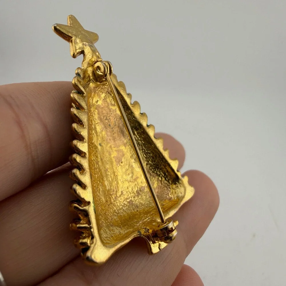 Gold Tone Green Christmas Tree Brooch Enamel Star Pin
